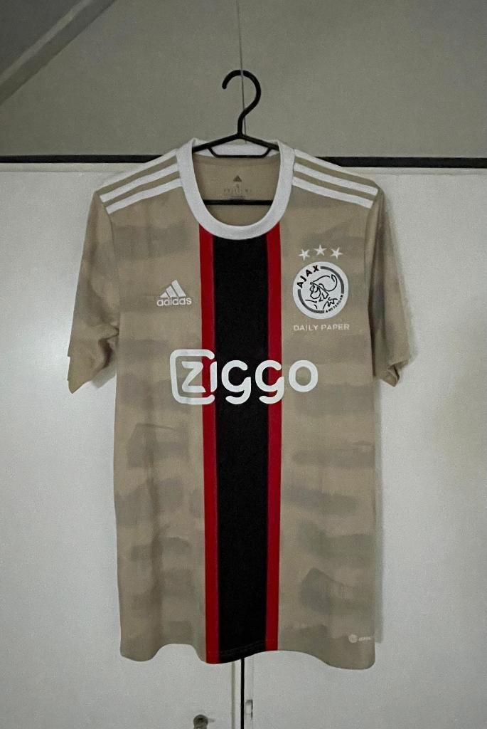 Ajax 3th tenue 2022/2023 (Daily Paper) Maat S, Sport en Fitness, Voetbal, Nieuw, Shirt, Maat S, Ophalen of Verzenden