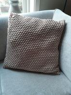 Nieuw kussen, Huis en Inrichting, Woonaccessoires | Kussens, Ophalen of Verzenden, Nieuw, Bruin, Vierkant