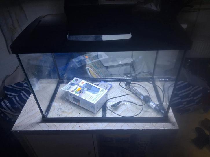 Complete superfish aquarium 60x40x30 [70liter], Dieren en Toebehoren, Vissen | Aquaria en Toebehoren, Zo goed als nieuw, Leeg aquarium