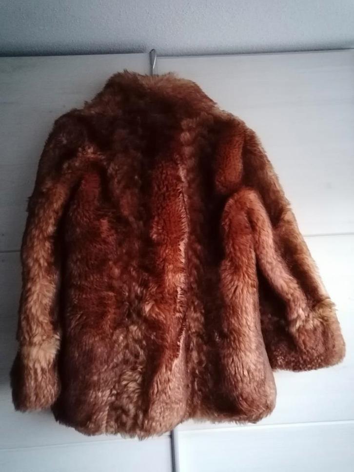 Twee Vintage Bontjassen, Kleding | Dames, Jassen | Winter, Gedragen, Maat 42/44 (L), Bruin, Ophalen of Verzenden