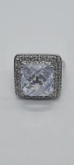 Zilveren ring met grote witte steen, Sieraden, Tassen en Uiterlijk, Ringen, Ophalen of Verzenden, Zo goed als nieuw, 17 tot 18