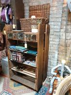 Industriële kast roomdivider trolley plankenkast uniek, Ophalen of Verzenden, Zo goed als nieuw
