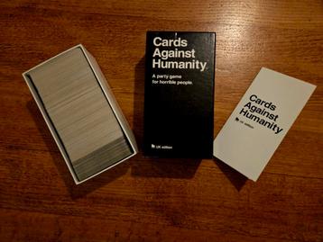 Cards Against Humanity UK Edition – Zo goed als nieuw beschikbaar voor biedingen