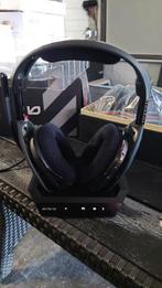 ASTRO Gaming A50 + Base Station., Ophalen of Verzenden, Zo goed als nieuw, Over-ear