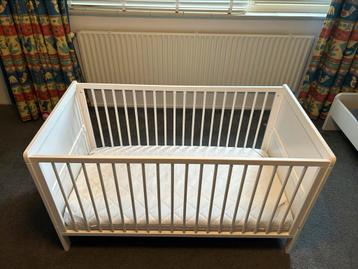 Petit Amelie meegroeibed 140cm (zonder matras) beschikbaar voor biedingen