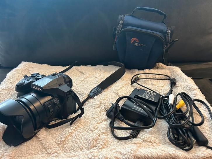 Panasonic lumix dmc fz 300, Audio, Tv en Foto, Videocamera's Digitaal, Zo goed als nieuw, Camera, Geheugenkaart, Panasonic, 20x of meer