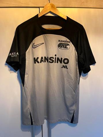 Az alkmaar 23/24 3e shirt maat L beschikbaar voor biedingen