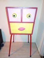 Kinderkamer kastje, Ophalen