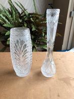 2 mooie glazen vazen. Vaas dikwandig in relief., Huis en Inrichting, Woonaccessoires | Vazen, Gebruikt, Overige kleuren, Ophalen of Verzenden