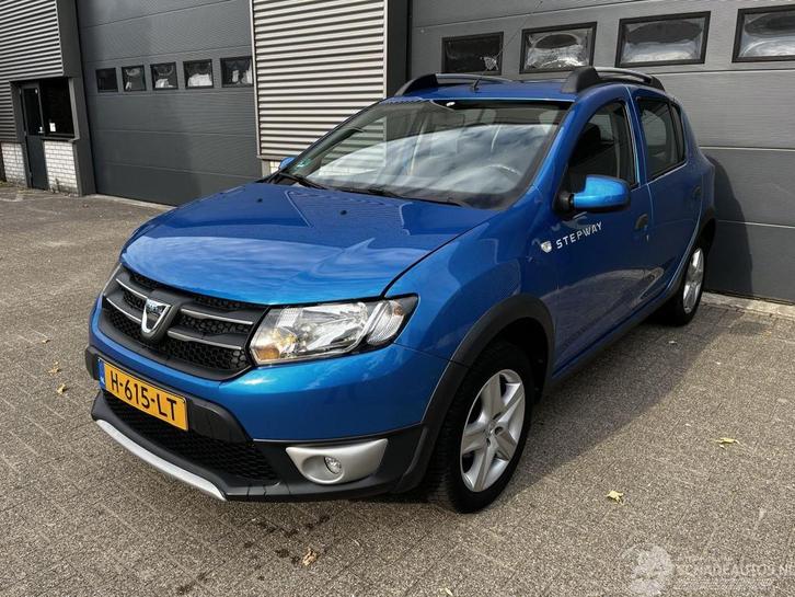 Dacia Sandero Stepway 0.9 Tce (bj 2016), Auto diversen, Schadeauto's, Dacia, Handgeschakeld, Benzine, Hatchback, Blauw