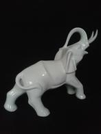 Groot wit BEELD <> Porseleinen OLIFANT <> L34 cm x H25 cm, Ophalen of Verzenden, Huis en Inrichting