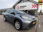 Toyota Aygo X 1.0 VVT-i S-CVT first AUTOMAAT/RIJKLAARPRIJS!, Auto's, 12 maanden, Stof, Gebruikt, 4 stoelen