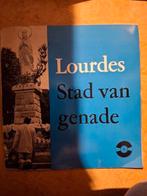 Lourdes stad van genade. Oud boekje met singeltje, Ophalen of Verzenden, Zo goed als nieuw, Europa