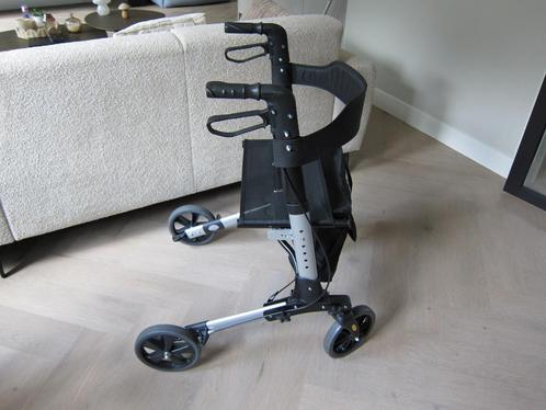 Stabiele makkelijk inklapbare aluminium rollator, Diversen, Rollators, Zo goed als nieuw, Lichtgewicht, Opvouwbaar, Ophalen