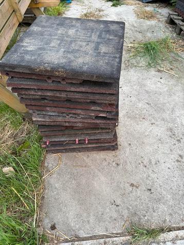 Rubber tegels, paddock platen, stalmatten beschikbaar voor biedingen