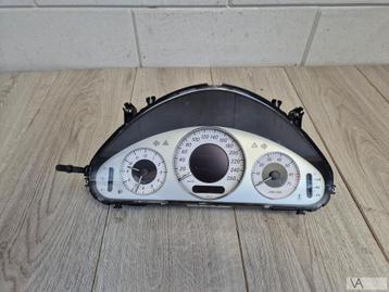 Mercedes E klasse W211 02 - 09 tellerbak cockpit a2115404711 beschikbaar voor biedingen