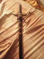 Decoratieve Dolk, Ophalen