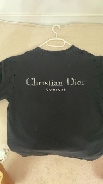 Dior shirts beschikbaar voor biedingen