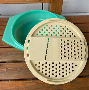 Vintage Tupperware rasp + schaal beschikbaar voor biedingen