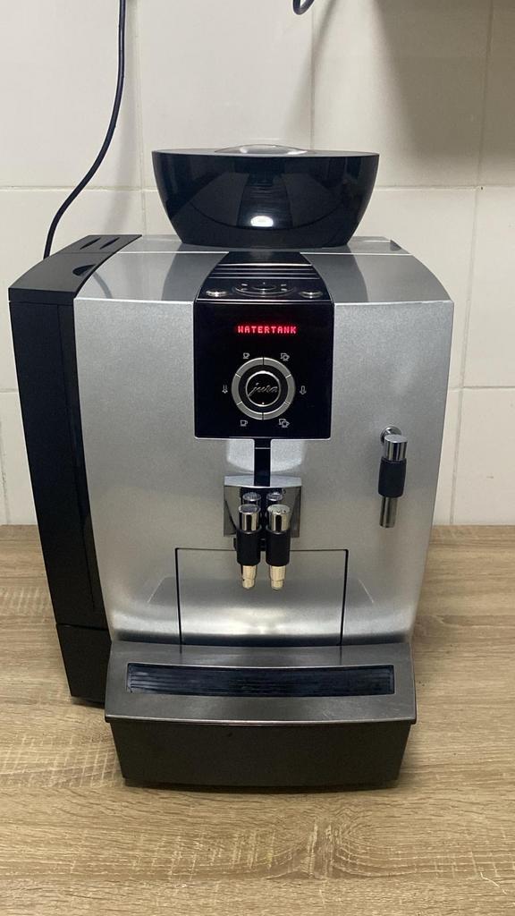Jura J5 Espressomachine - Goed Onderhouden, Witgoed en Apparatuur, Koffiezetapparaten, Gebruikt, Koffiebonen, Espresso apparaat