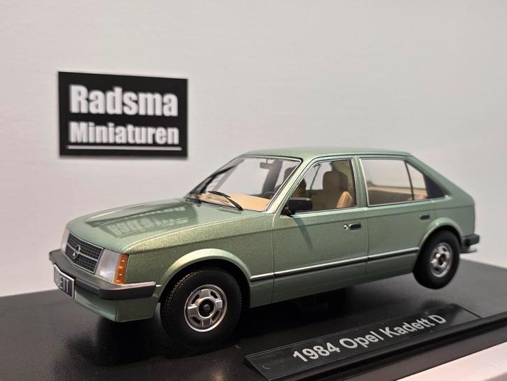Opel kadett D 5drs 1984 - Groen - 1:18 Triple9, Hobby en Vrije tijd, Modelauto's | 1:18, Nieuw, Ophalen of Verzenden