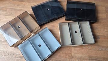 5 Flair Cassettebandjes koffers / bewaardozen beschikbaar voor biedingen