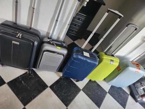 Handbagage 4 wielers VASTE PRIJZEN staat in de advertentie, Sieraden, Tassen en Uiterlijk, Koffers, Zo goed als nieuw, Hard kunststof