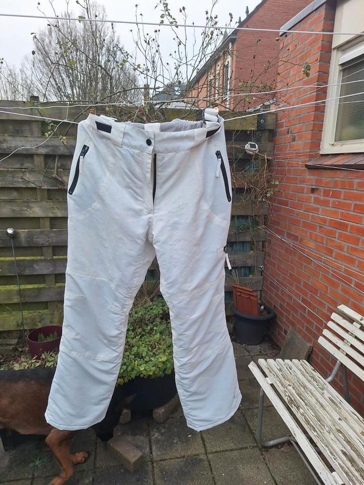 Witte Skibroek met bretels, Kleding | Dames, Wintersportkleding, Zo goed als nieuw, Broek, Maat 46/48 (XL) of groter, Ophalen of Verzenden