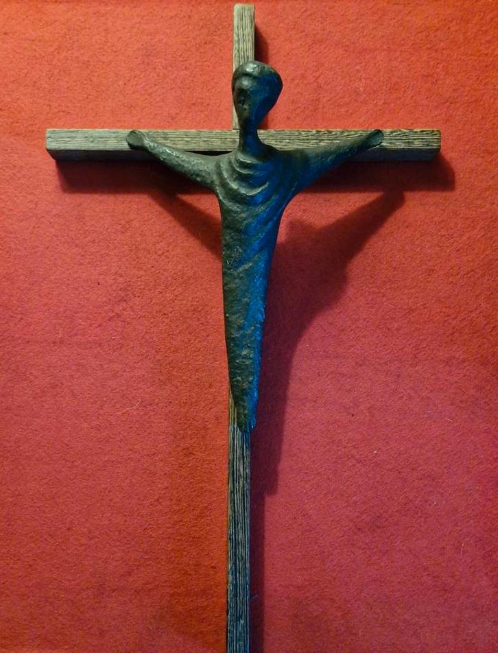 Vintage design bronzen modernist abstract corpus christi, Verzamelen, Religie, Nieuw, Beeld(je), Ophalen of Verzenden