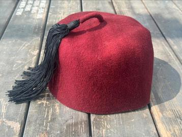 Waffen SS maroon dress “fez”of tarboosh beschikbaar voor biedingen