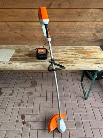 STIHL FSA 65 Accu bosmaaier + Accu en Lader beschikbaar voor biedingen