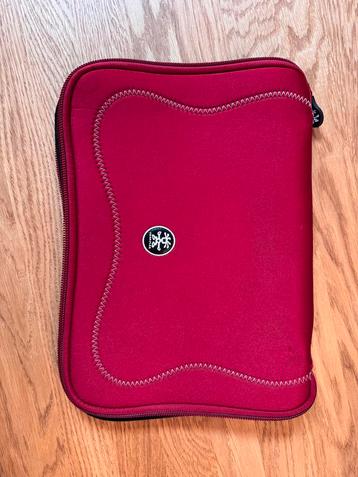 Rode 13 inch laptop tablet hoes beschikbaar voor biedingen