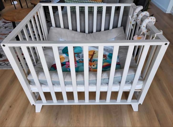 TWF box Sofie - lichtgrijs, Kinderen en Baby's, Boxen, Zo goed als nieuw, In hoogte verstelbaar, Boxkleed, Ophalen