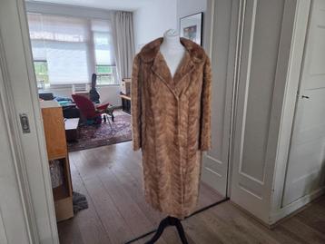 Luxe bontjas sabel beschikbaar voor biedingen
