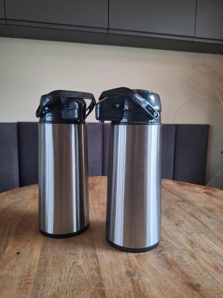 Thermoskan met pomp 1,8L (2 stuks), Antiek en Kunst, Antiek | Keukenbenodigdheden, Ophalen