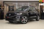 Volkswagen T-ROC 1.5 TSI Style 3X R-LINE/PANO/CARPLAY/BEATS/, Stof, Euro 6, 4 cilinders, 150 pk
