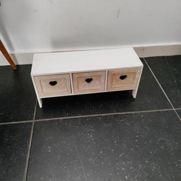 Vensterbankkastje,Ladekastje,Vensterbankkastje,Opbergkastje beschikbaar voor biedingen
