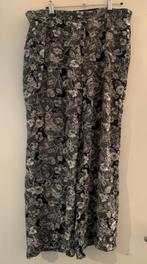 Blauw/Witte broek van Maxiblue. Maat XXl, Kleding | Dames, Broeken en Pantalons, Blauw, Maat 46/48 (XL) of groter, Ophalen of Verzenden