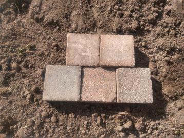 Betonklinkers 15x15x6 grijs/rood beschikbaar voor biedingen
