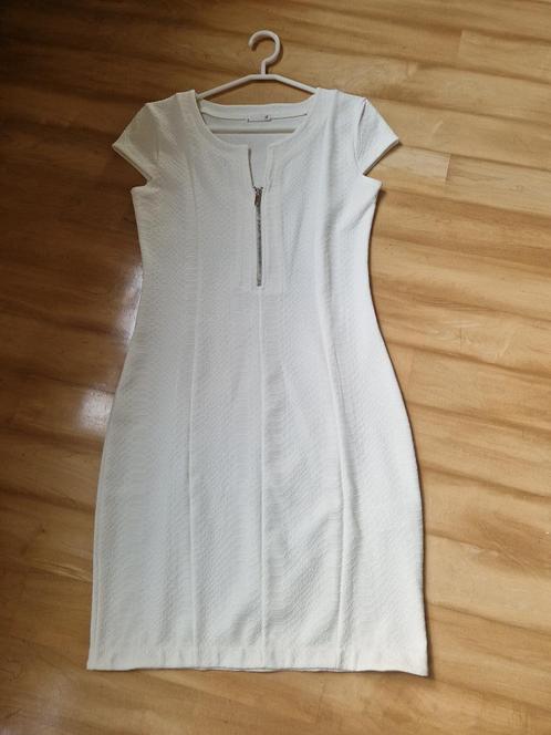 Jurk van het merk Saint Tropez, Kleding | Dames, Jurken, Zo goed als nieuw, Maat 38/40 (M), Knielengte, Ophalen