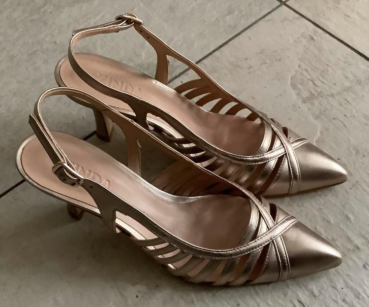 Zinda slingbacks maat 39 kleur brons, Kleding | Dames, Schoenen, Nieuw, Schoenen met hoge hakken, Overige kleuren, Ophalen of Verzenden