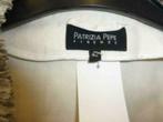 Patrizia Pepe creme blazer +grijze roezelrand fringe S 30625, Kleding | Dames, Jasjes, Kostuums en Pakken, ., Ophalen of Verzenden