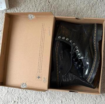 Nieuwe Dr. Martens 1460 Patent Croco Black – maat 40 beschikbaar voor biedingen