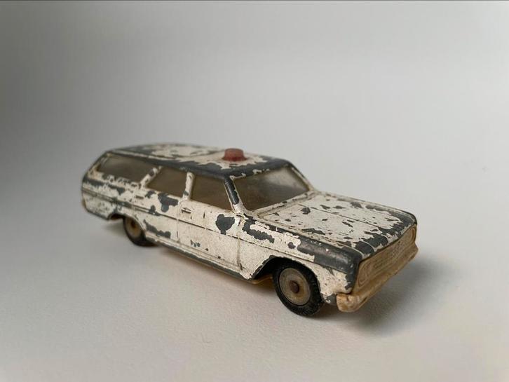 model Chevrolet Chevelle station Ambulance Cragstan 1/43, Hobby en Vrije tijd, Modelauto's | 1:43, Gebruikt, Auto, Ophalen of Verzenden