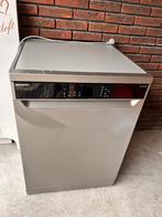 Vrijstaande vaatwasser 1.5 jr oud, sharp met lichtje binnen, Witgoed en Apparatuur, Vaatwasmachines, Ophalen, Minder dan 10 liter