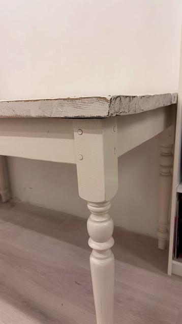 Unieke Tafel Wagonplanken & Sierlijke Poten beschikbaar voor biedingen