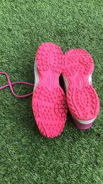 Asics kunstgrasschoenen maat 39.5, Sport en Fitness, Korfbal, Ophalen of Verzenden, Zo goed als nieuw, Overige typen