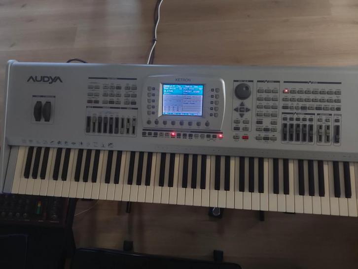 Ketron Audya 76 Keyboard - Professioneel workstation, Muziek en Instrumenten, Keyboards, Gebruikt, 76 toetsen, Overige merken