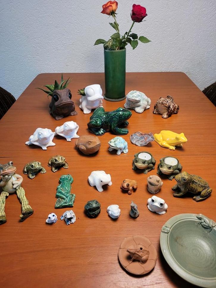 beeldje kikker kikkertje kikkers kikkertjes beeldjes vaas, Verzamelen, Beelden en Beeldjes, Zo goed als nieuw, Dier, Ophalen of Verzenden