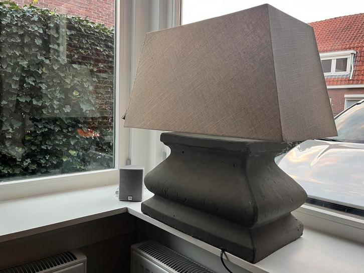 Landelijke tafellamp Brynxz, Huis en Inrichting, Lampen | Tafellampen, Zo goed als nieuw, 50 tot 75 cm, Ophalen